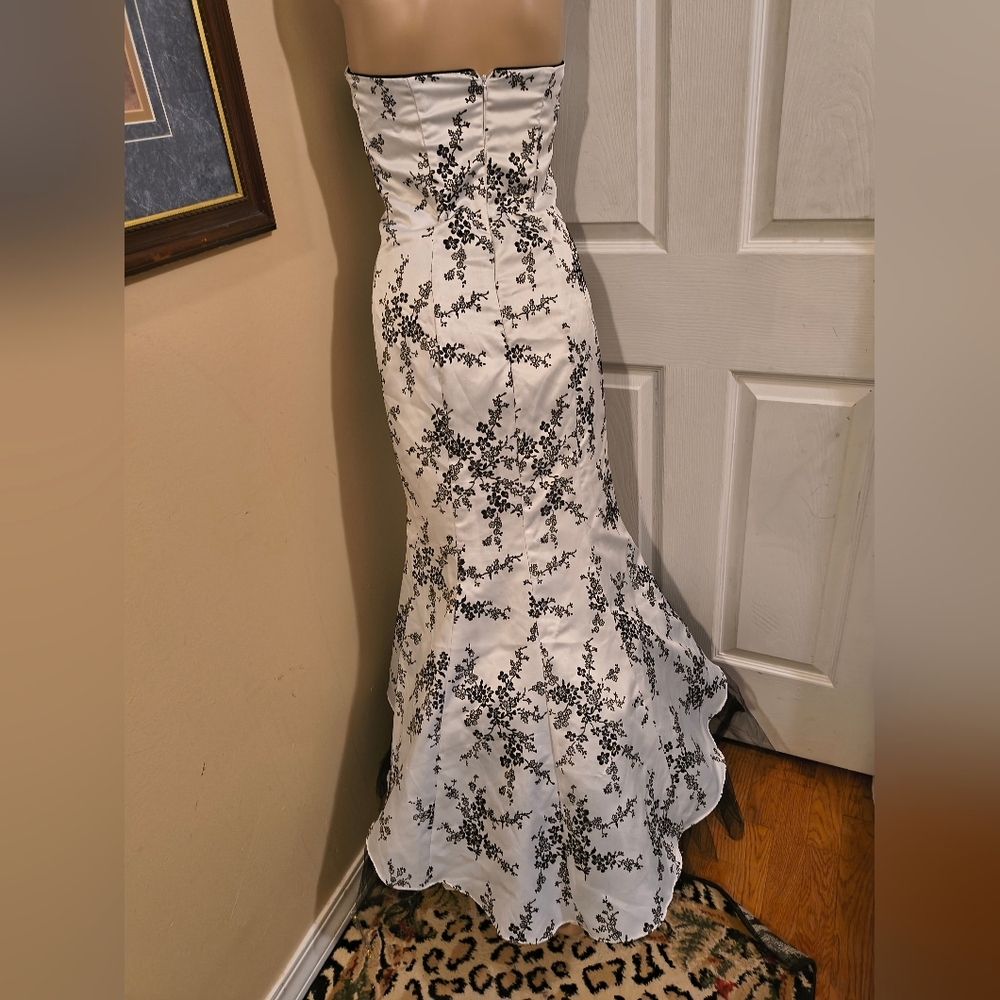Vintag Zum Zum Niki Livas S lees Wh/Blk Mermaid Fitted Netted Peticoat Dress 2 - Picture 6 of 8